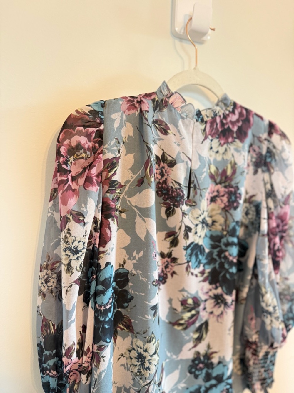 Amanda Uprichard • Blue Floral Puff Sleeve Top Helene Blouse Color Victoria Sz P - Picture 10 of 10